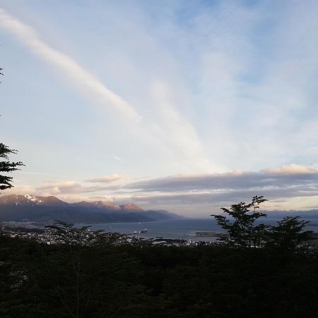 Hotel Tierra Del Fuego Ushuaia Esterno foto