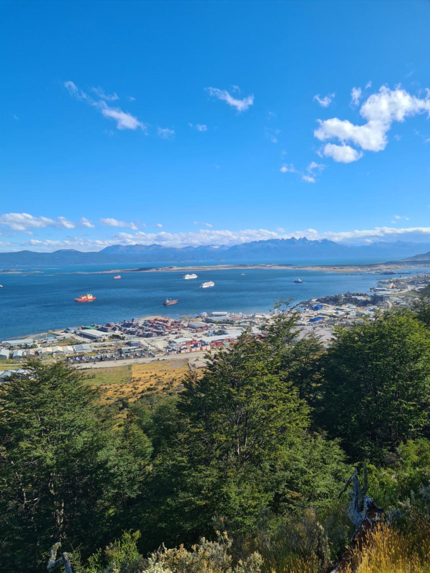 Hotel Tierra Del Fuego Ushuaia Esterno foto