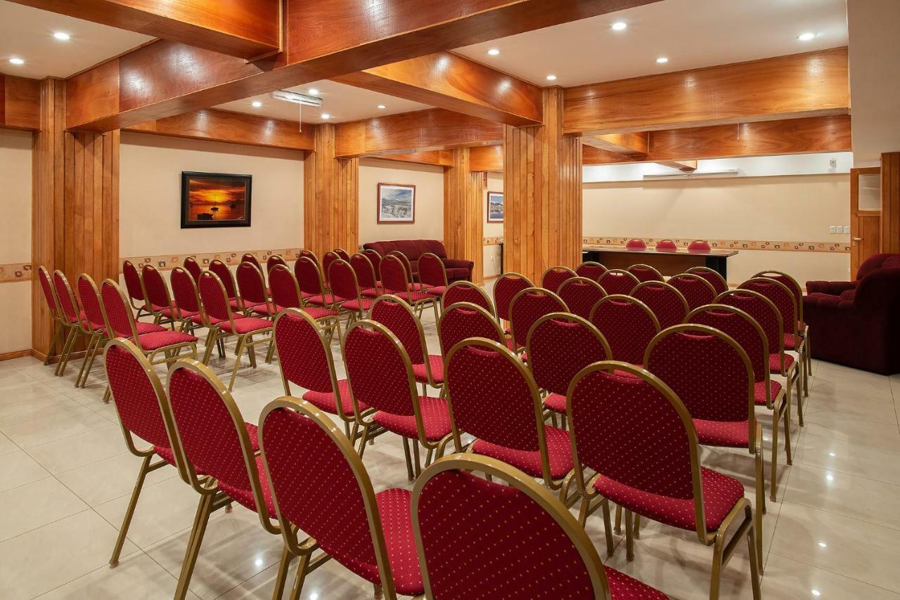 Hotel Tierra Del Fuego Ushuaia Esterno foto